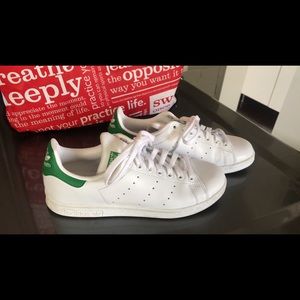 Adidas Stan Smith’s women’s sneakers size 8.5
